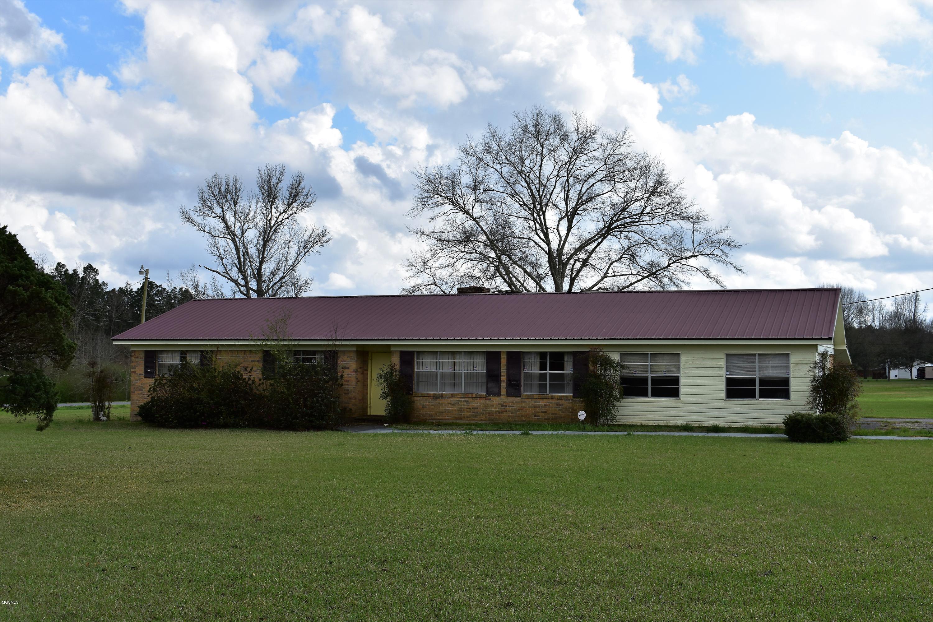 137 Scott Road Lucedale, MS 39452 - Photo 4 of 23 DSC_0005
