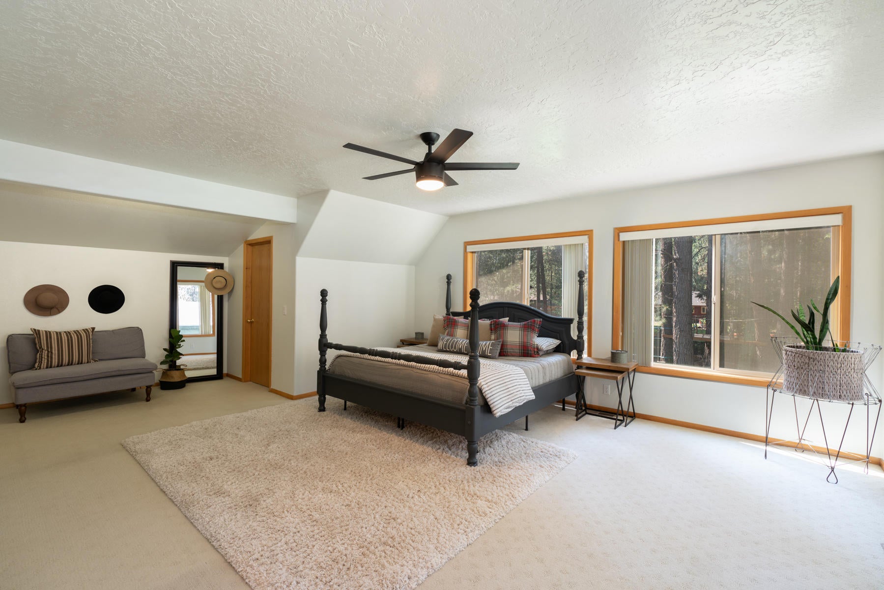 17039 Spring River Road Bend, OR 97707 - Photo 9 of 28 Ossinger-16