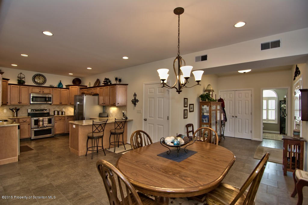 17 Wyndham Road Clarks Summit, PA 18411 - Photo 28 of 73 Gallery Image 28