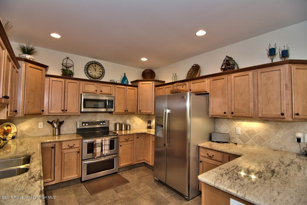 17 Wyndham Road Clarks Summit, PA 18411 - Photo 40 of 73 Gallery Image 40
