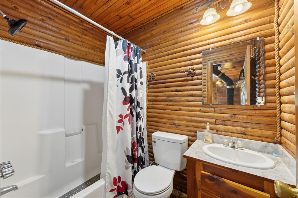 19331 Allen Ranch Road Eustace, TX 75124 - Photo 24 of 37 Bathroom 2