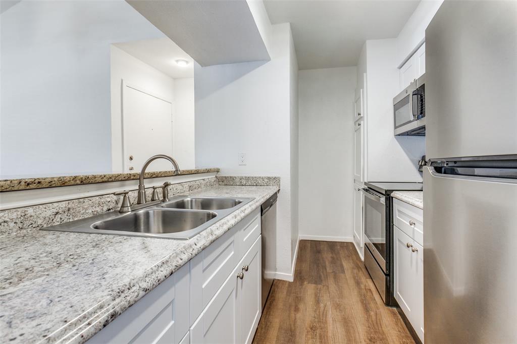 5300 Keller Springs Road, Unit 2033 Dallas, TX 75248 - Photo 4 of 25