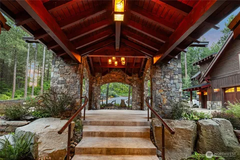 $3,750,000 | 820 Iron Monarch Loop, Cle Elum, WA 98922