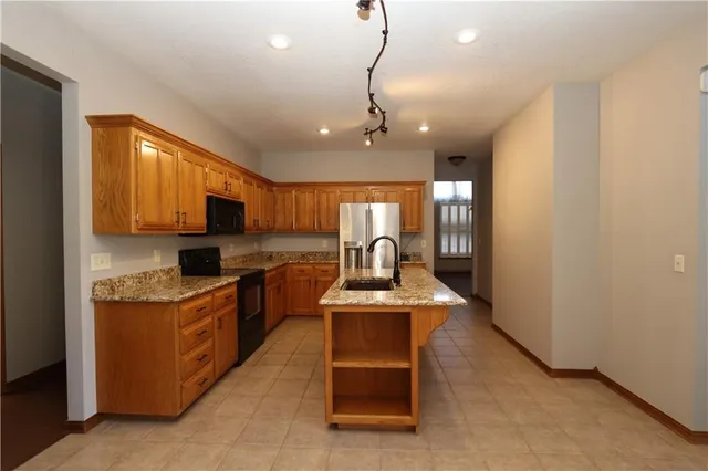 $319,900 | 1611 Marzelle Drive, Joplin, MO 64801