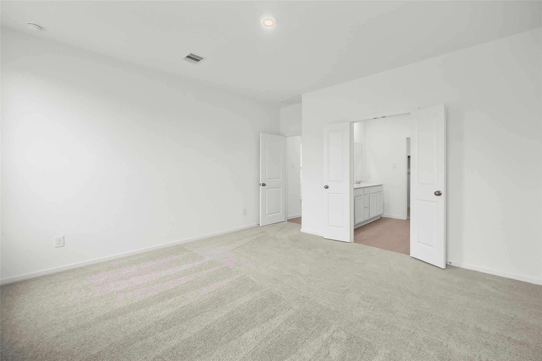 2510 Peacock Ore Drive Rosharon, TX 77583 - Photo 10 of 19 a view of an empty room