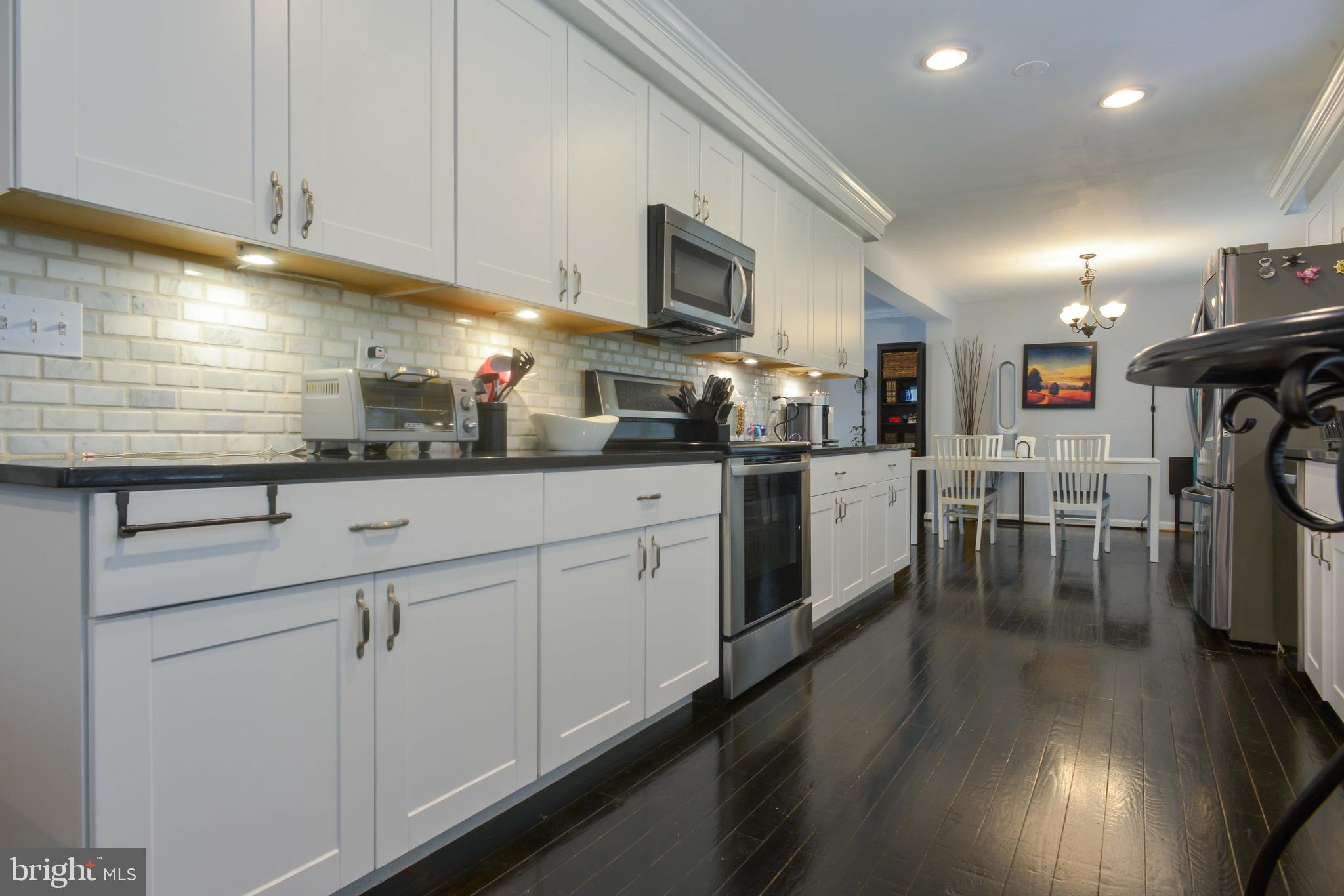 9856 Natick Road Burke, VA 22015 - Photo 12 of 64 Gallery Image 12