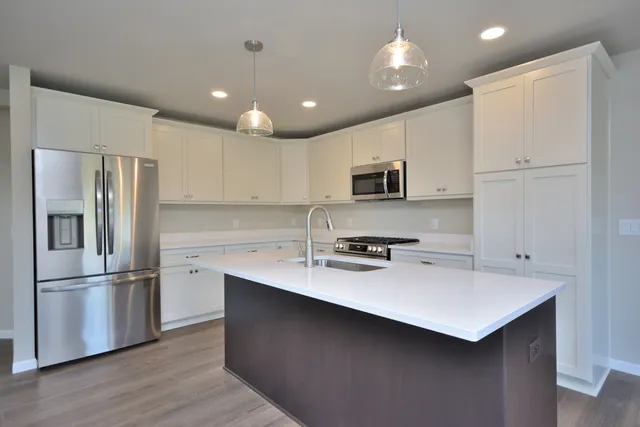 $644,900 | 644 Standing Stone Drive, Waukesha, WI 53189