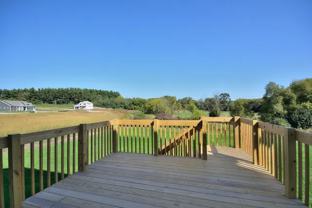 $644,900 | 644 Standing Stone Drive, Waukesha, WI 53189