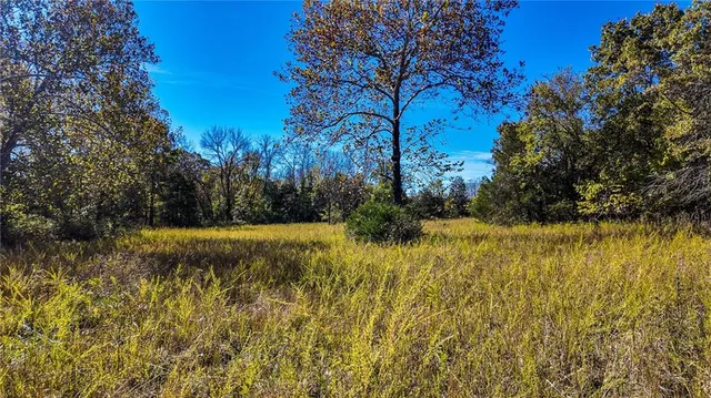 $435,000 | 5125 Southeast 601st Road, Collins, MO 64738