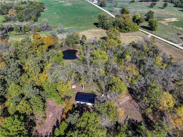 $410,000 | 5125 Southeast 601st Road, Collins, MO 64738