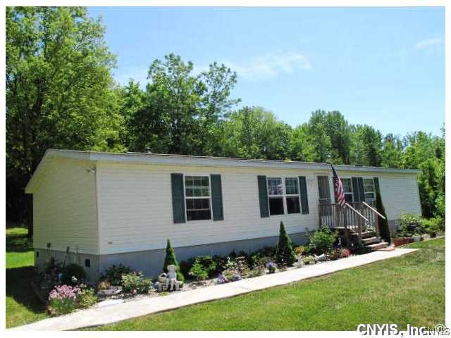 6662 Grimes Road Elbridge, NY 13080 - Photo 1 of 1 Exterior Front