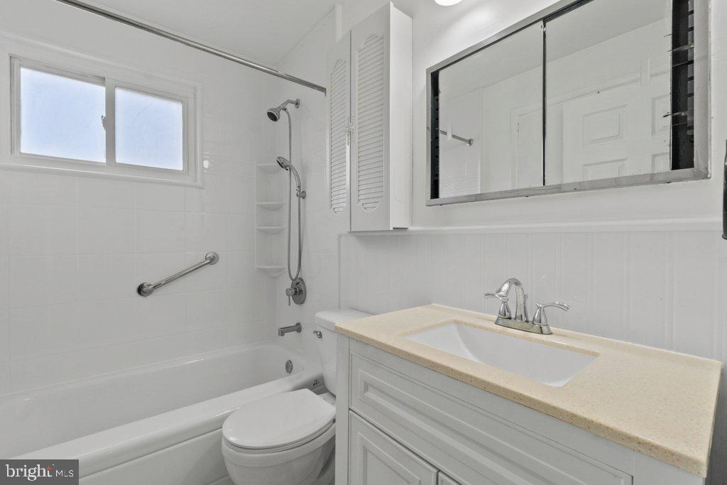 7005 Brompton Road Baltimore, MD 21207 - Photo 30 of 33