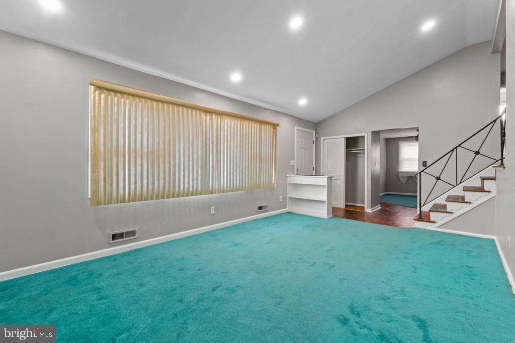 7005 Brompton Road Baltimore, MD 21207 - Photo 4 of 33