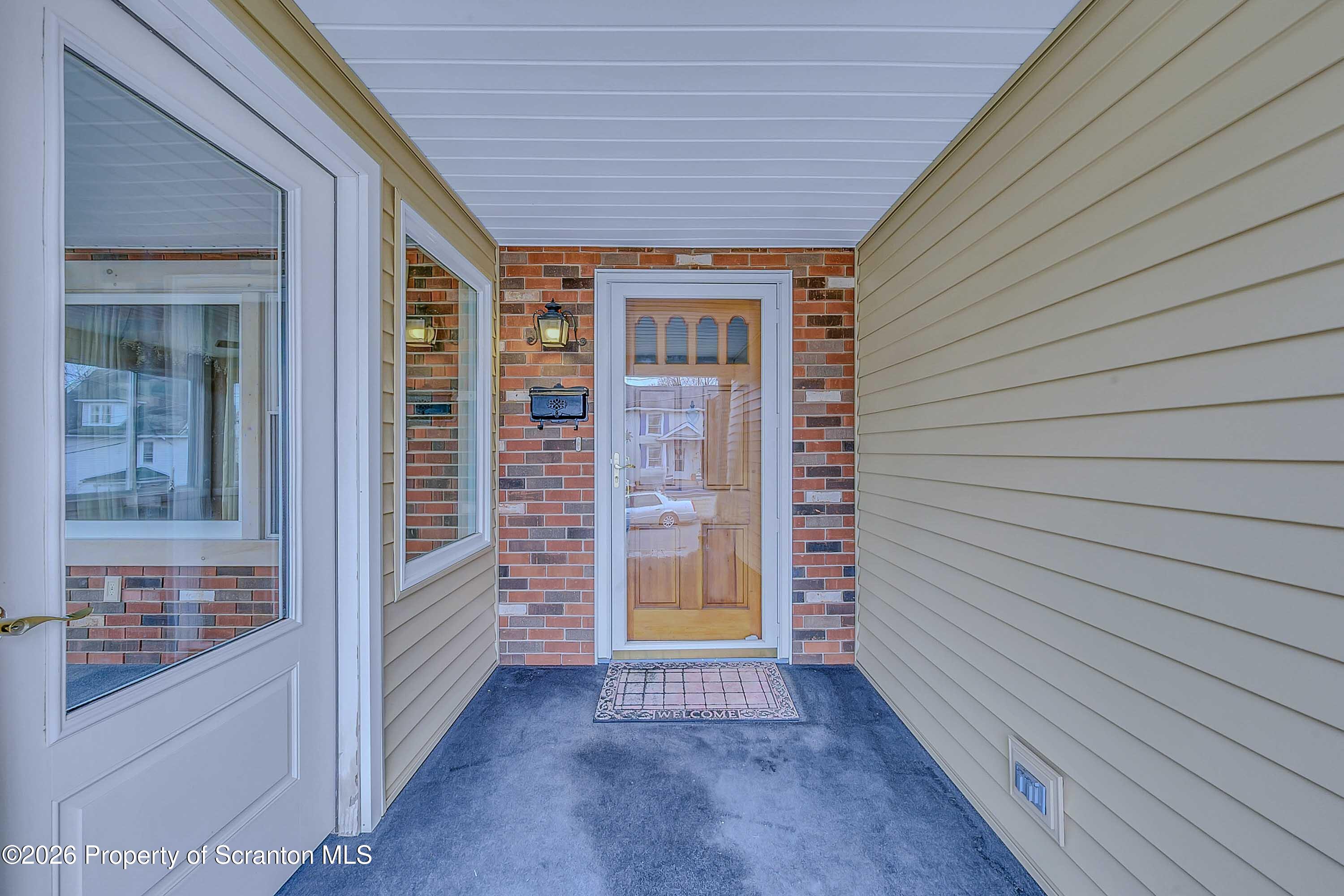 211 Green Street Dunmore, PA 18512 - Photo 24 of 38 a view of an entryway door