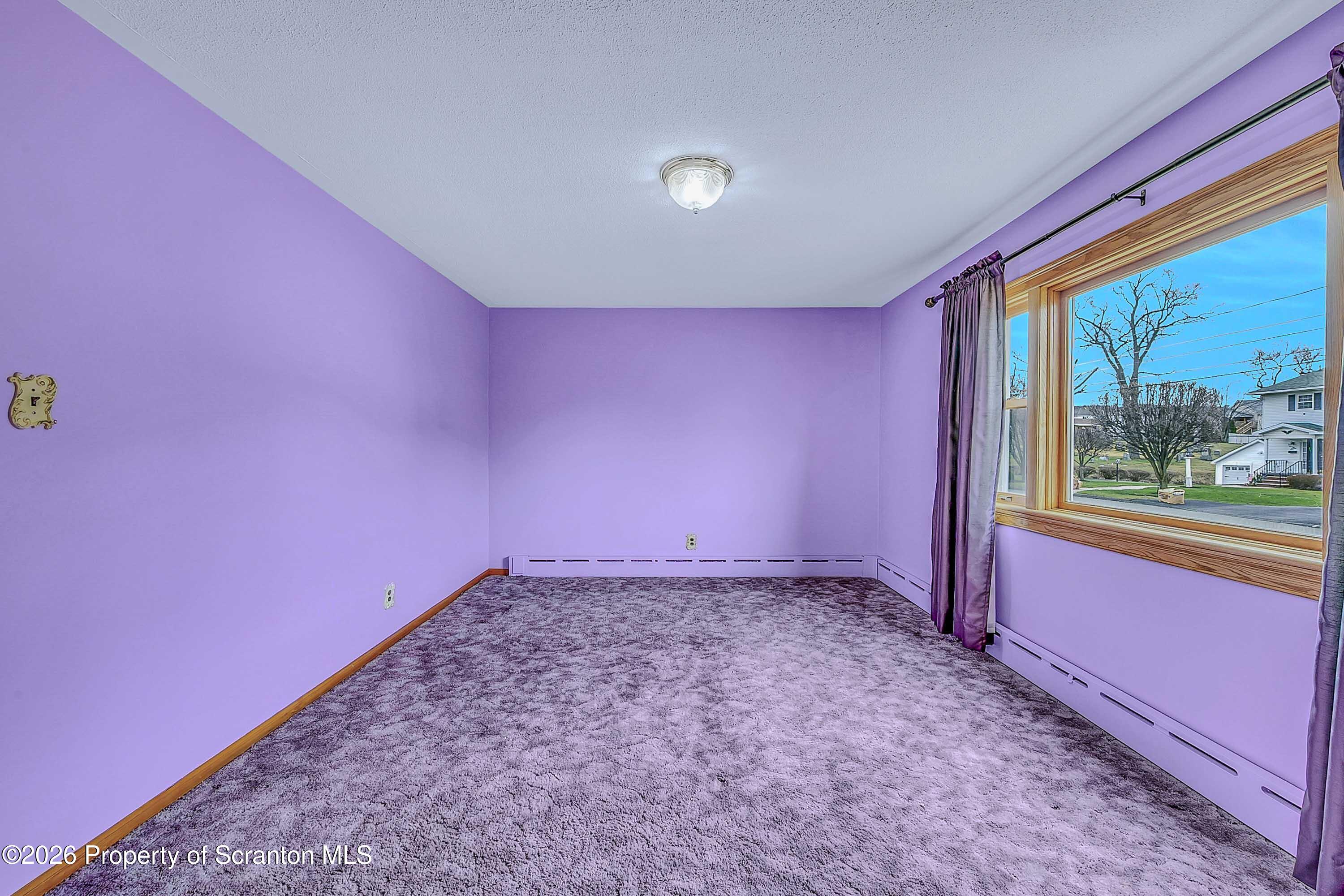 211 Green Street Dunmore, PA 18512 - Photo 10 of 38