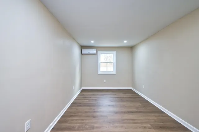 $2,750 | 4 Water Street, Lakeville, MA 02347