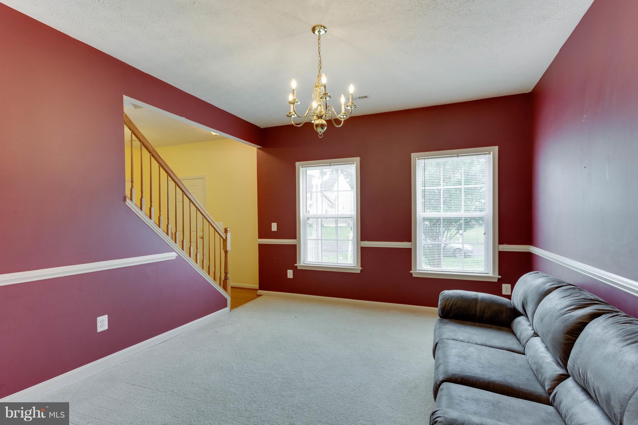 35381 Pheasant Ridge Road Locust Grove, VA 22508 - Photo 5 of 17 Living Room
