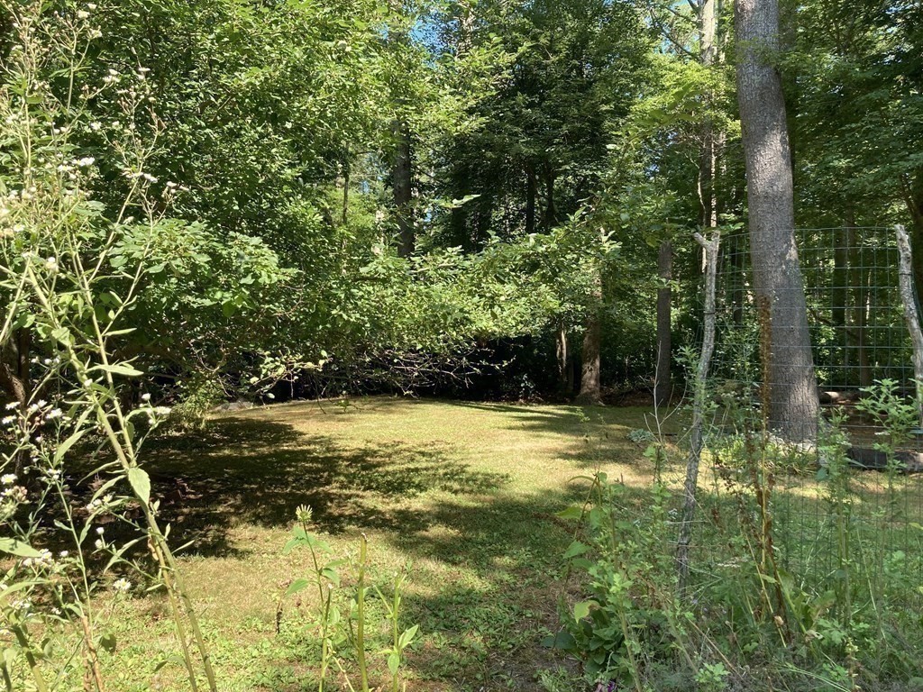 93 Peckham Road Acushnet, MA 02743 - Photo 5 of 26 Gallery Image 5