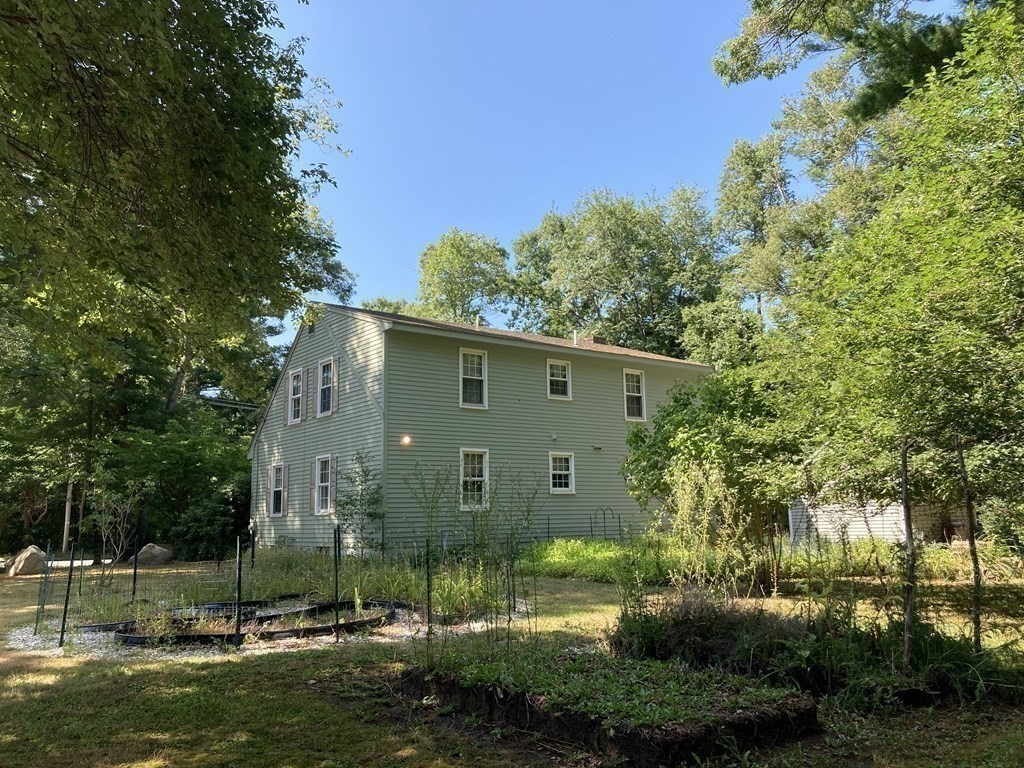 93 Peckham Road Acushnet, MA 02743 - Photo 7 of 26 Gallery Image 7