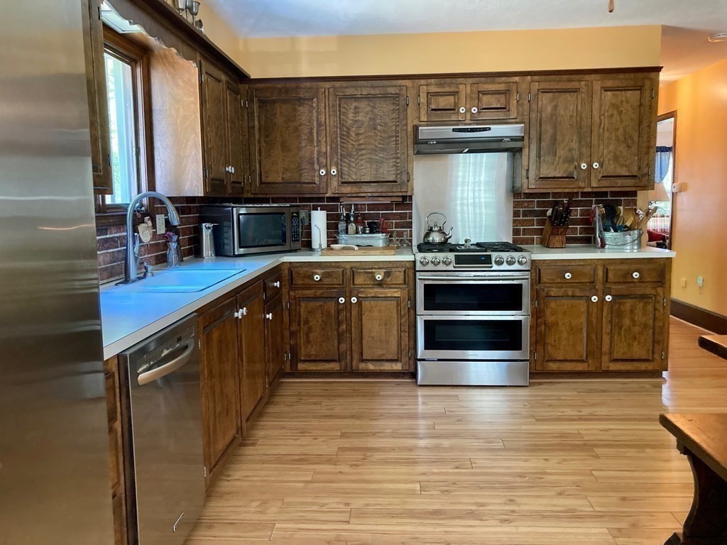 93 Peckham Road Acushnet, MA 02743 - Photo 10 of 26 Gallery Image 10