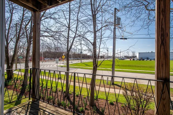 $1,395 | 5740 East Avenue, Unit 2F, Countryside, IL 60525