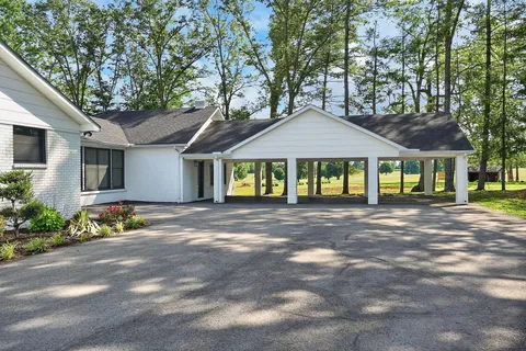 $1,179,000 | 28 Lakeland Drive, McMinnville, TN 37110