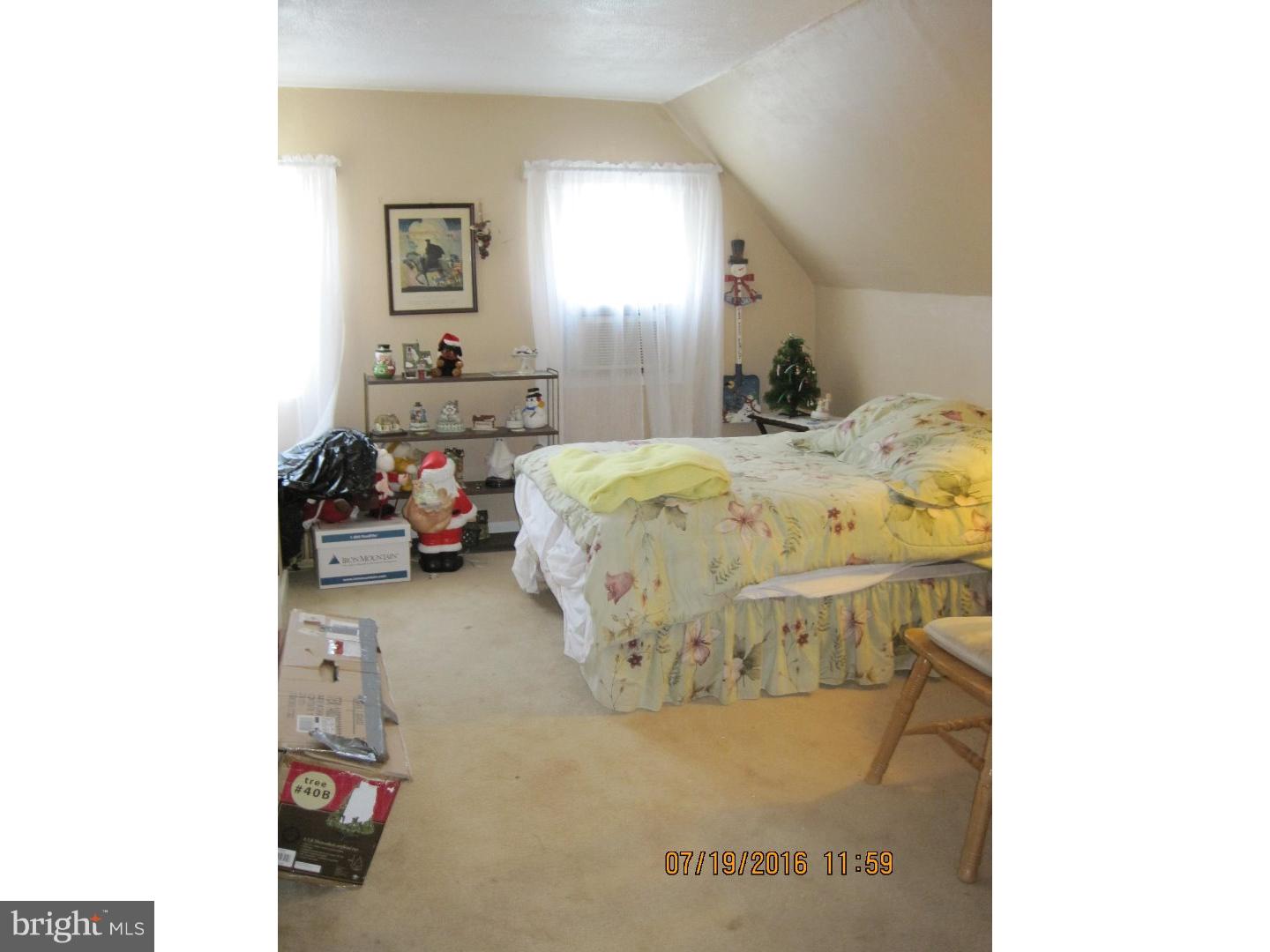 714 Hickory Road Secane, PA 19018 - Photo 12 of 20 Bedroom 3