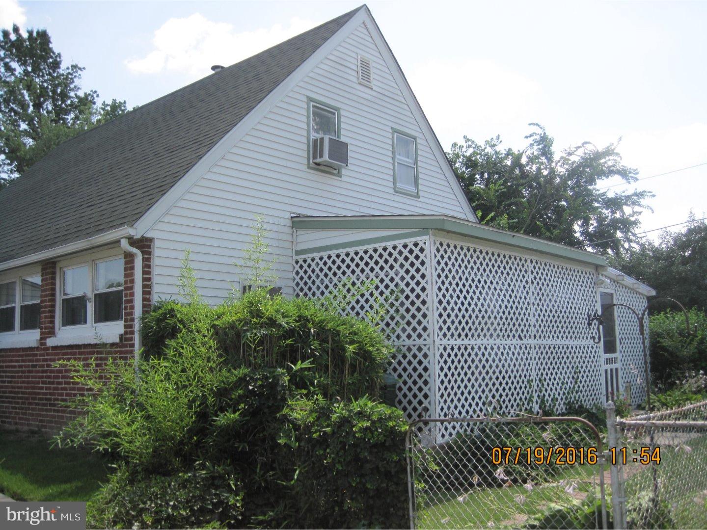 714 Hickory Road Secane, PA 19018 - Photo 3 of 20 Exterior Side
