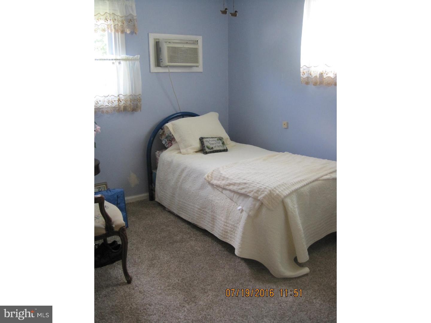 714 Hickory Road Secane, PA 19018 - Photo 10 of 20 Bedroom 2