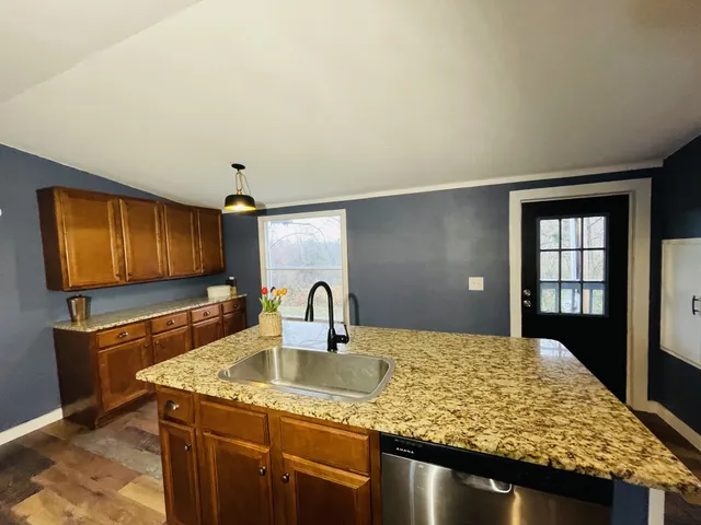 $225,000 | 303 Conger Street, Cumberland City, TN 37050