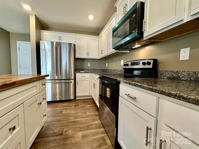 $2,375 | 1210 Leno Lane, Dallas, NC 28034