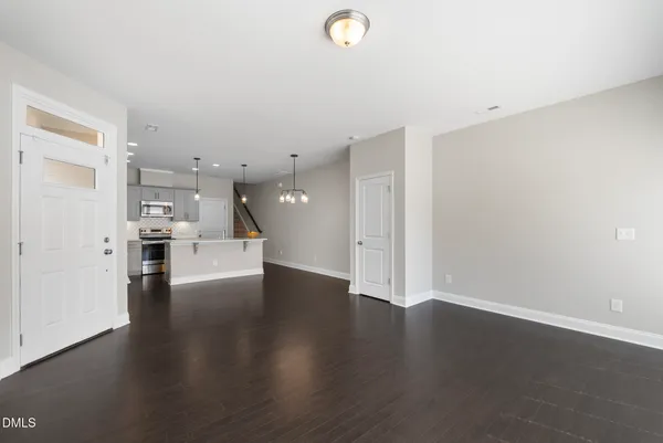 $379,000 | 182 Manordale Drive, Chapel Hill, NC 27517
