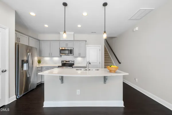 $379,000 | 182 Manordale Drive, Chapel Hill, NC 27517