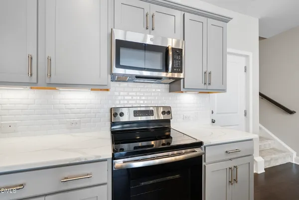 $379,000 | 182 Manordale Drive, Chapel Hill, NC 27517