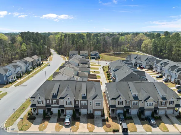$379,000 | 182 Manordale Drive, Chapel Hill, NC 27517