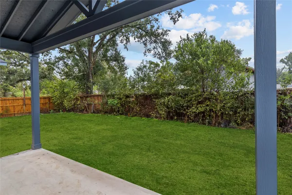 $2,300 | 8127 Hoffman Street, Houston, TX 77016
