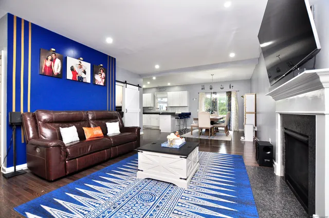 $3,250 | 54 Cambridge Court, Unit 54, Simsbury, CT 06070