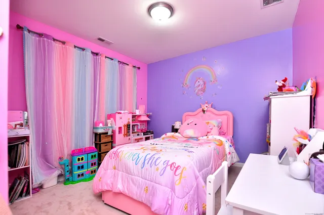 $3,250 | 54 Cambridge Court, Unit 54, Simsbury, CT 06070