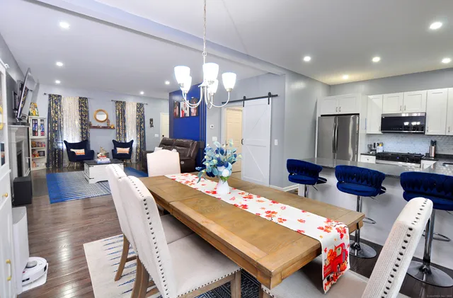 $3,250 | 54 Cambridge Court, Unit 54, Simsbury, CT 06070