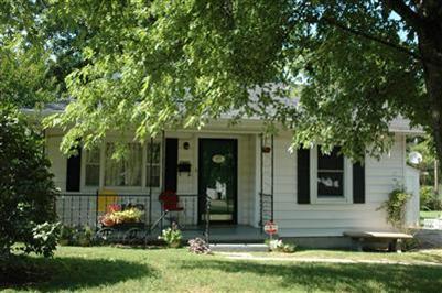 2007 East Walnut Street Springfield, MO 65802 - Photo 1 of 1 Primary Photo
