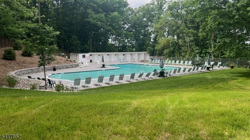 97B Troy Drive, Unit B Springfield, NJ 07081 - Photo 12 of 15