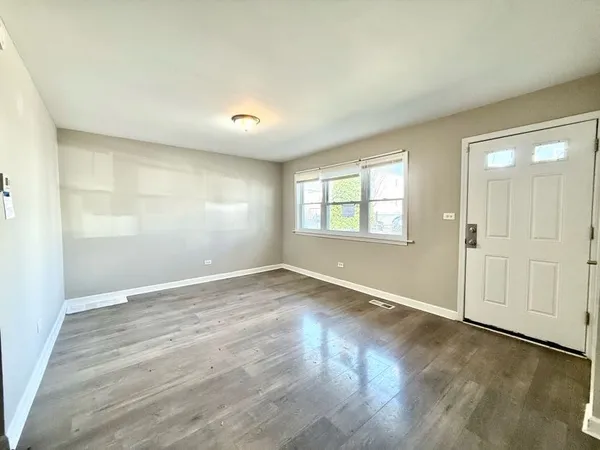 $275,000 | 4630 South Honore Street, Chicago, IL 60609
