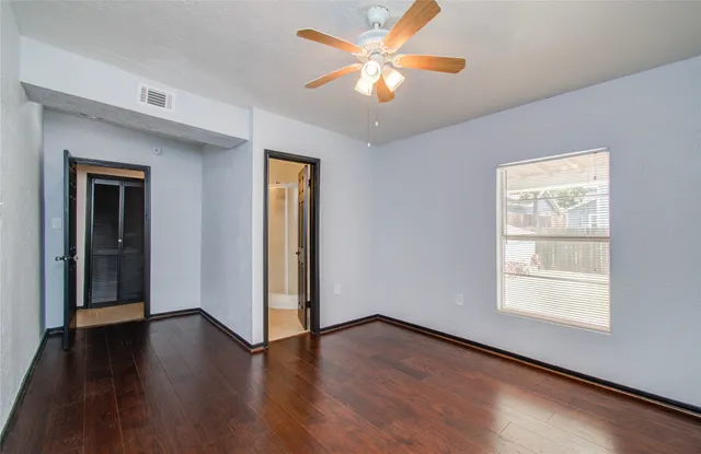 $1,900 | 5319 Bell Street, Houston, TX 77023