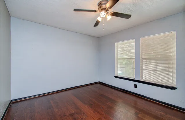 $1,900 | 5319 Bell Street, Houston, TX 77023