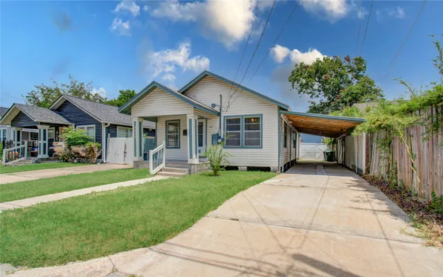 $1,900 | 5319 Bell Street, Houston, TX 77023