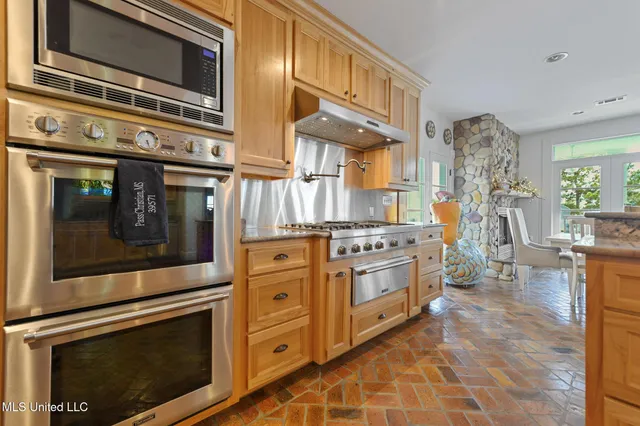 $2,400,000 | 106 Ashwood Drive, Pass Christian, MS 39571