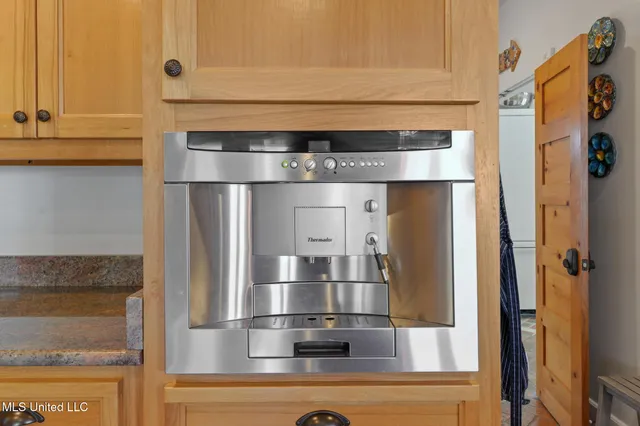 $2,400,000 | 106 Ashwood Drive, Pass Christian, MS 39571