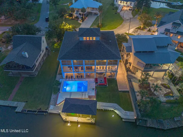 $2,400,000 | 106 Ashwood Drive, Pass Christian, MS 39571