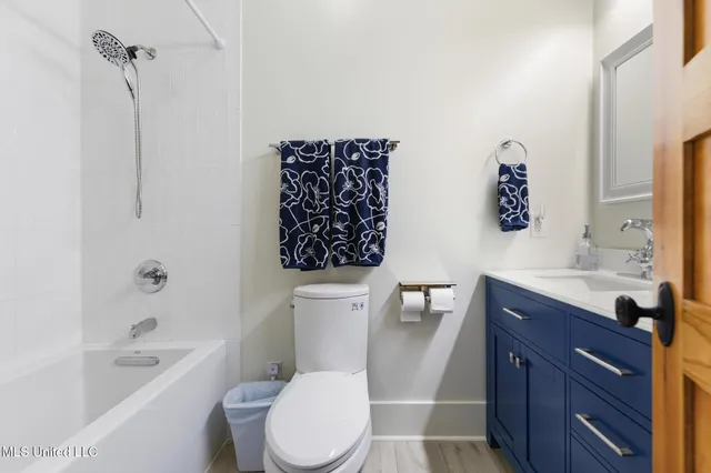 $2,400,000 | 106 Ashwood Drive, Pass Christian, MS 39571