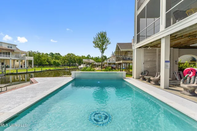 $2,400,000 | 106 Ashwood Drive, Pass Christian, MS 39571